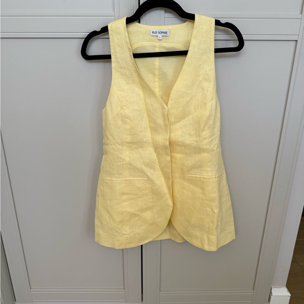 Rue Sophi Yellow Sleeveless Vest